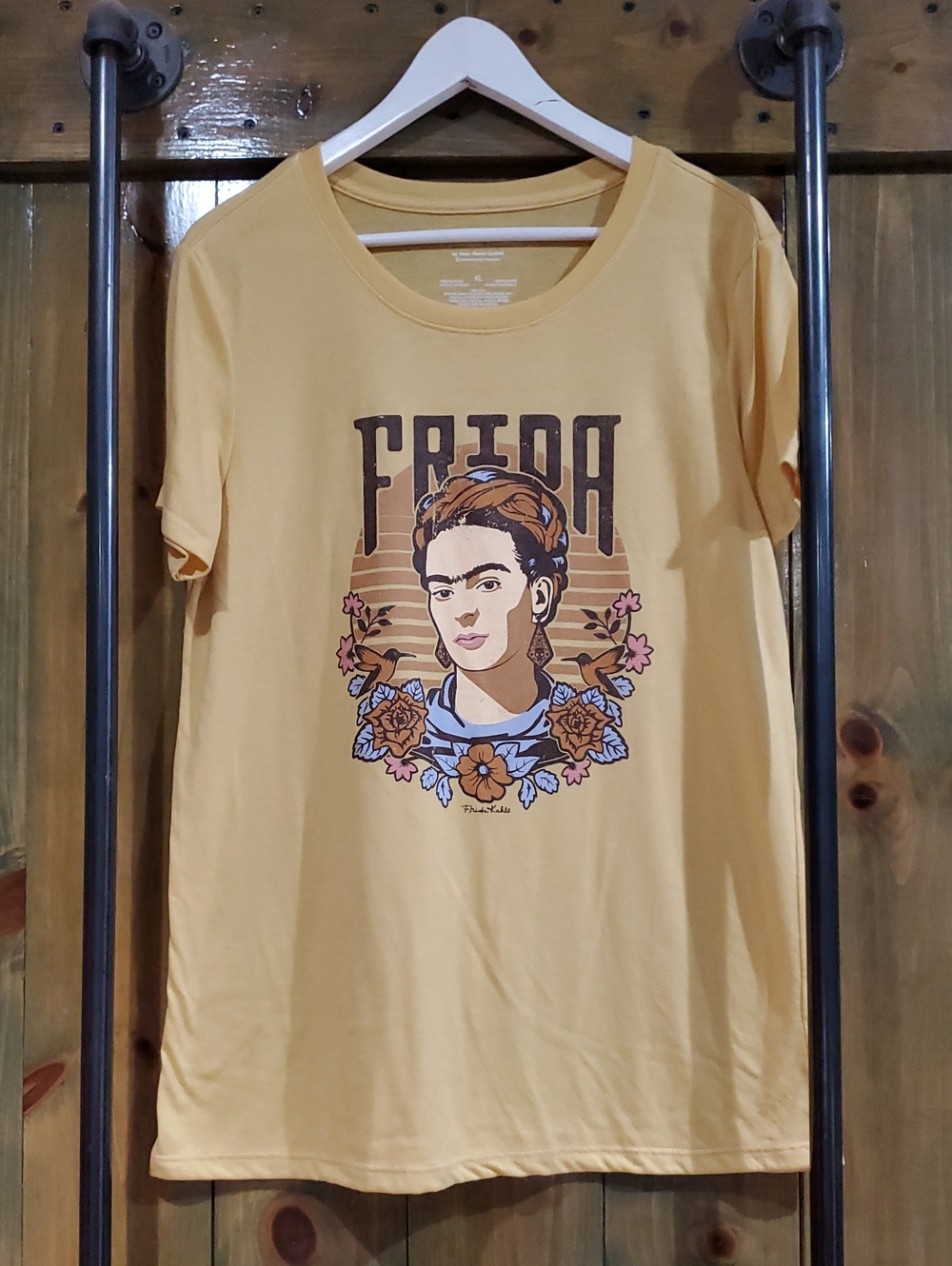 Graphic Frida Kahlo Short Sleeve Tee in Soft Yellow Mexican Artista Painter